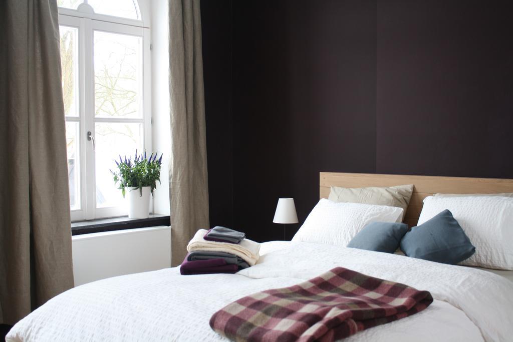 B&B Les Dependances Namur Ruang foto